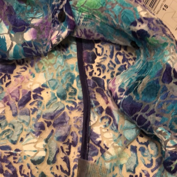 ALIA NWT SIZE 18 SHEER FLORAL COOL BLOUSE 3/4 SLEEVE PURPLES & TEAL BUTTONS #026 - Picture 10 of 11